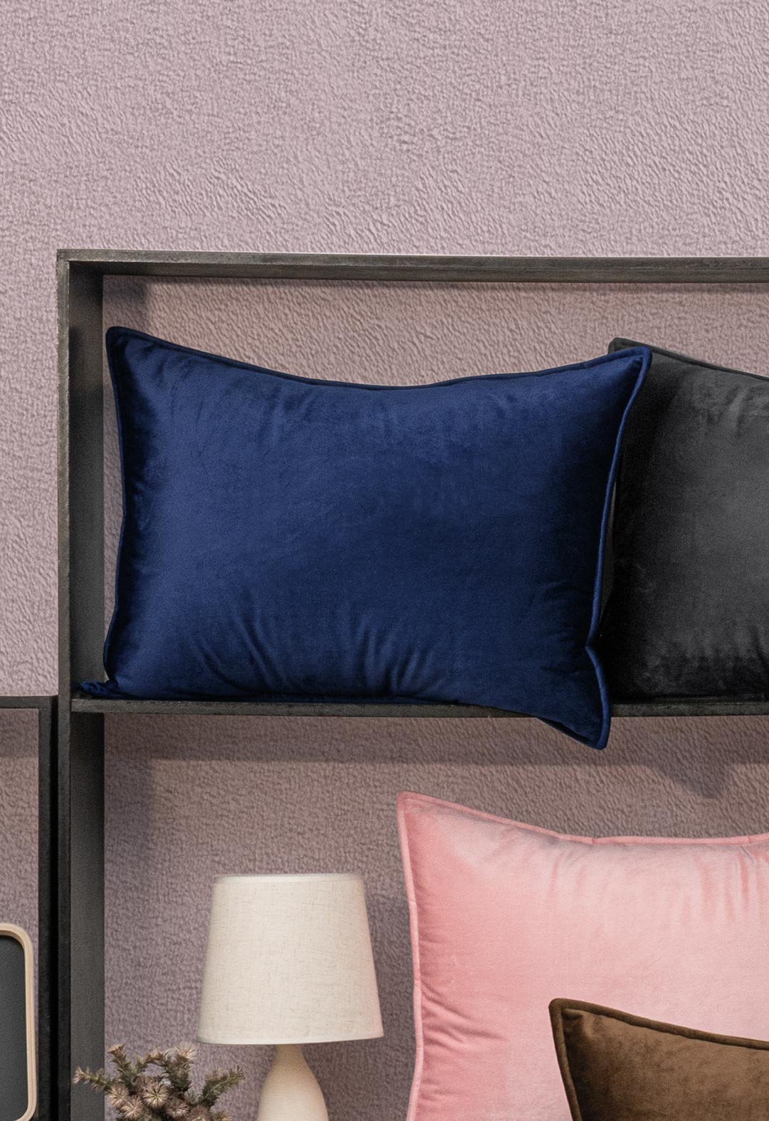 Hermosa Fundas de Almohada Ensueño Azul que combina perfecto con entornos coloridos y da un toque de elegancia a tus espacios.